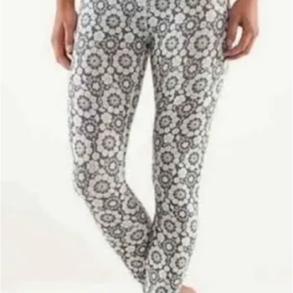 Lululemon Athletica Wunder Under Twiggy Floral Nimbus Leggings Size 4